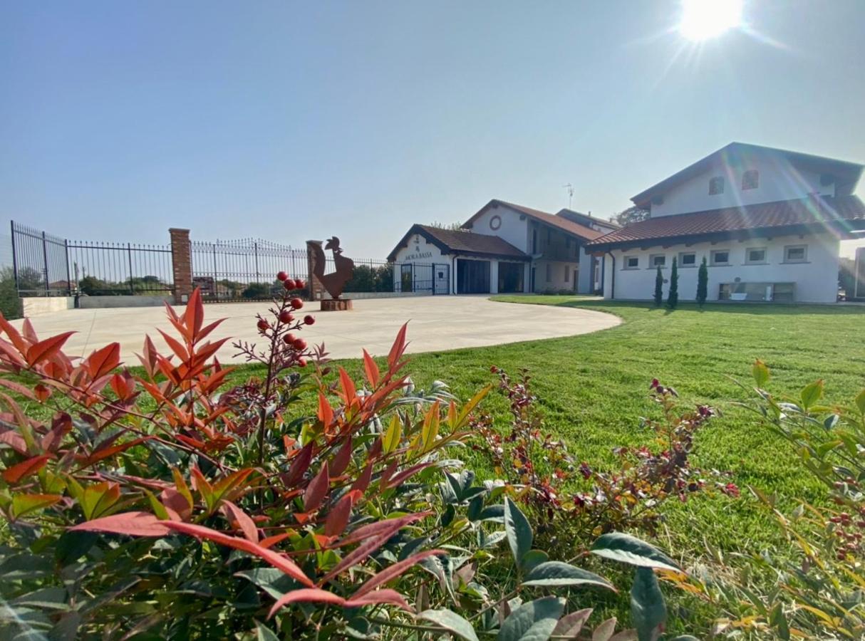 Villa Cascina Mora Bassa Vigevano Exterior foto